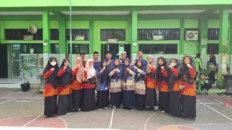 Pelepasan Mahasiswa PPL Institut Islam Mambaul Ulum Surakarta di MIN Surakarta