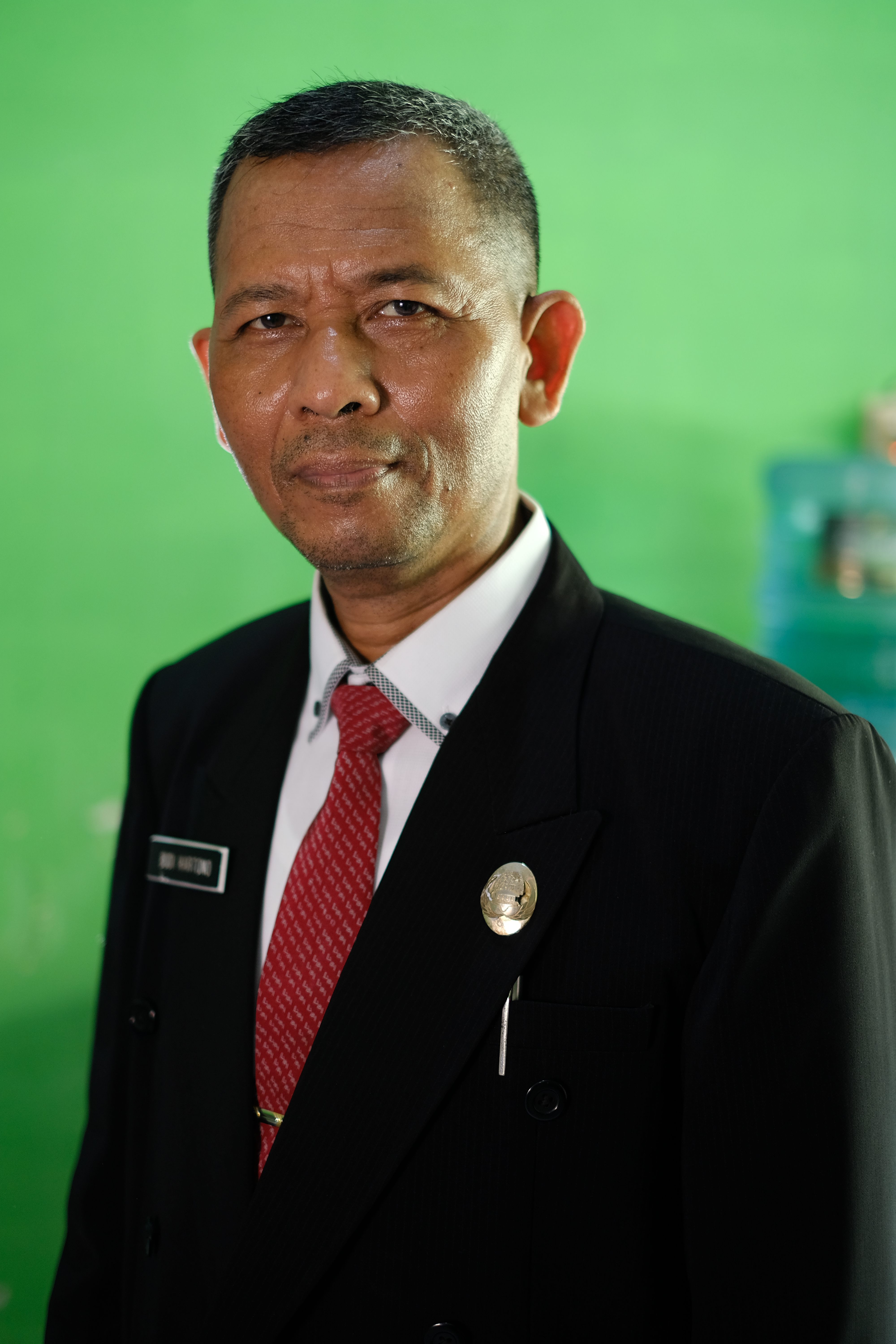 <center><br>Budi Hartono,S.Pd.SD.</center>